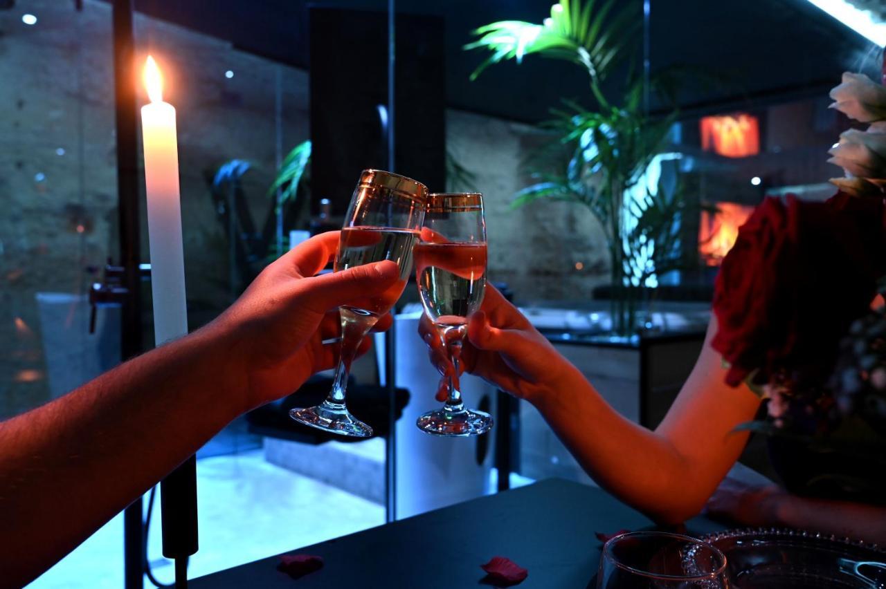 Omira - Nuits D'Exception & Spa Tours Exteriör bild